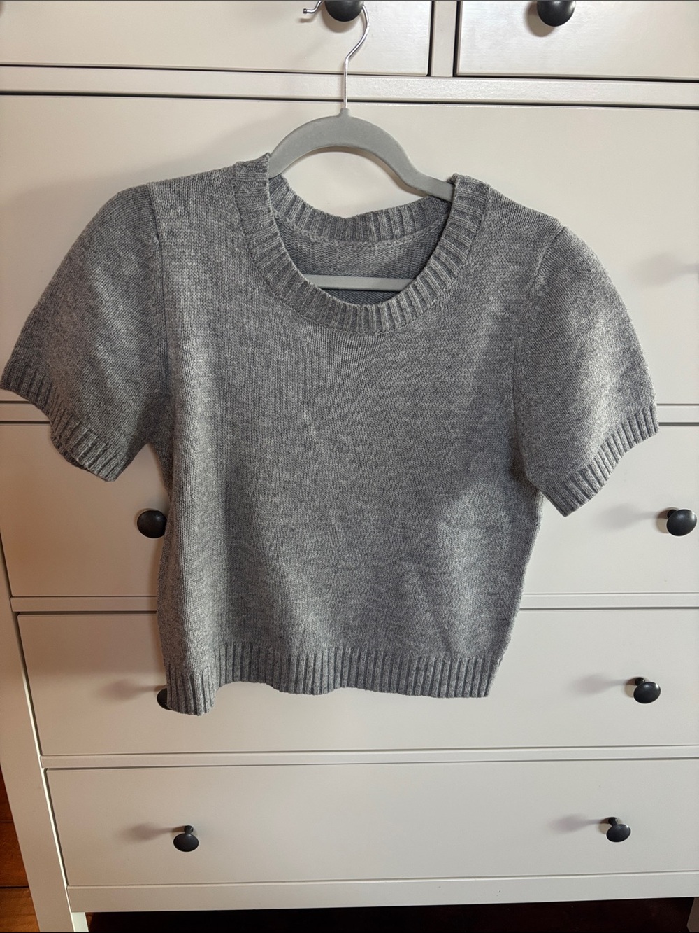 Women's Short-Sleeve Crewneck Sweater in Gray
